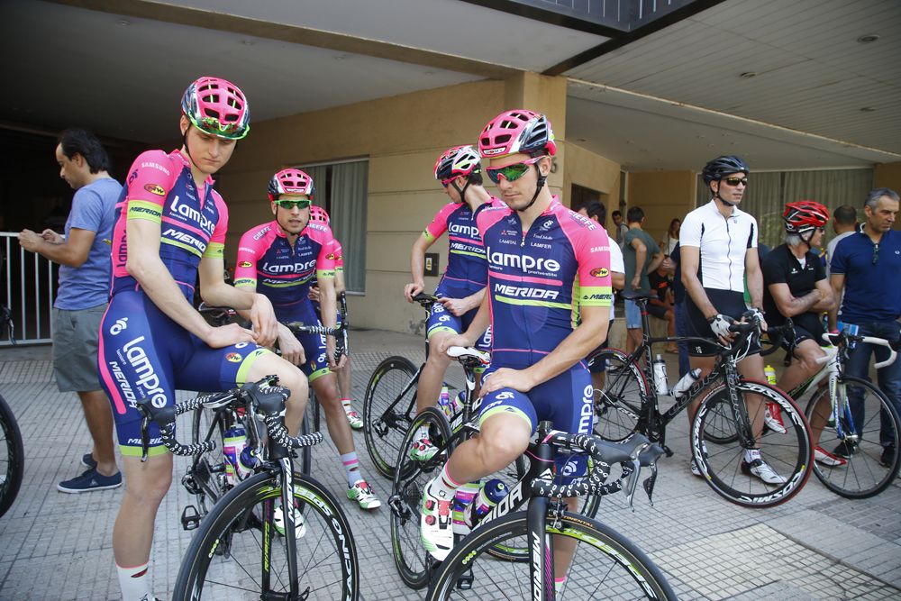 Lampre Merida gather before their training ride