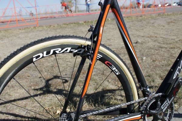 The CX Major Jake has svelte seatstays that surely offer a comfortable ride