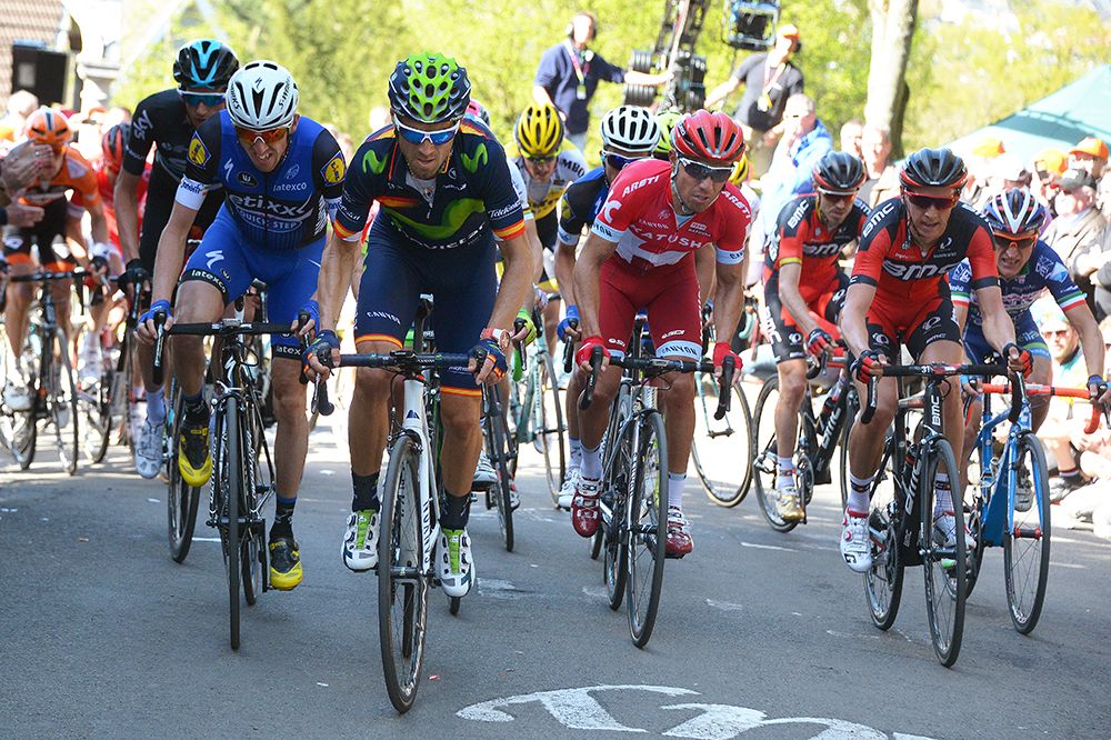 Alejandro Valverde (Movistar) knows exactly where to accelerate on the Mur de Huy