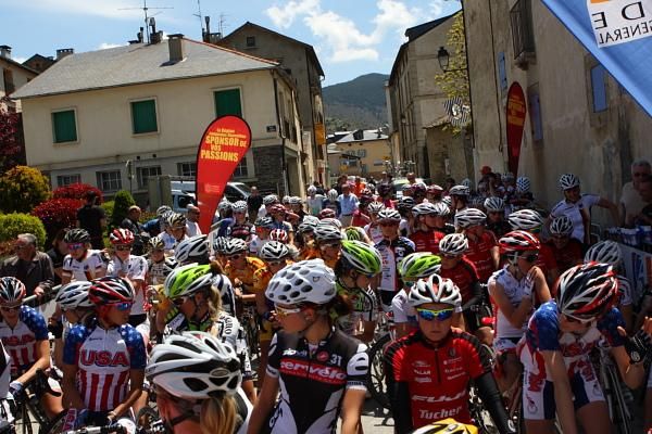 The crowded start area in Osseja, Pyrenees Oriental.