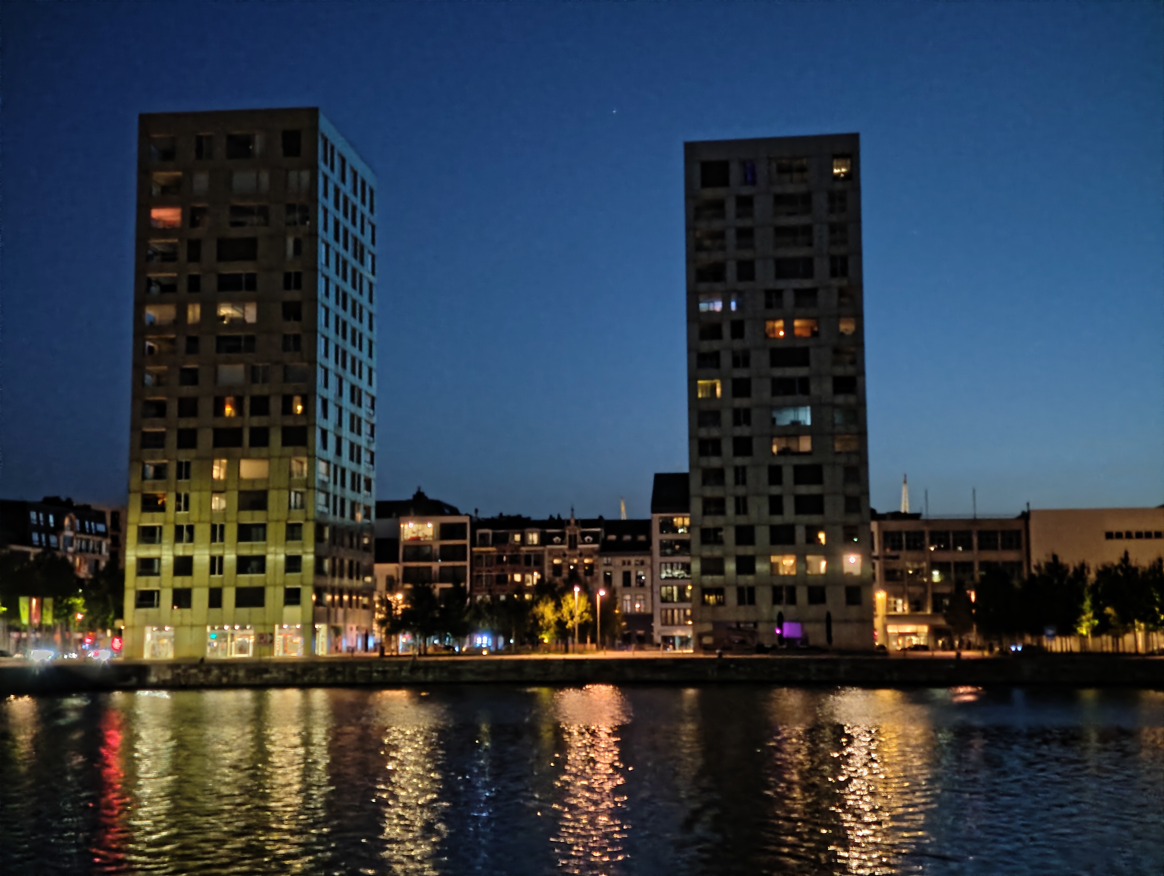 HMD Skyline camera sample