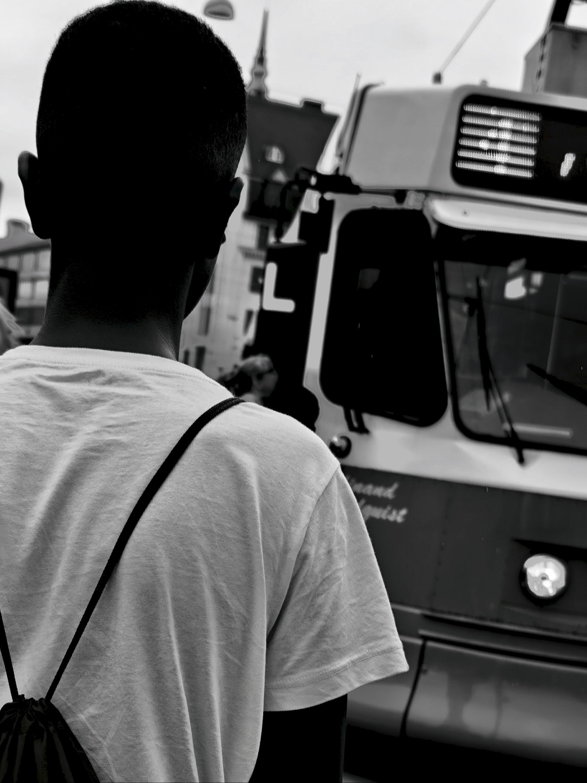 black and white street style photographs taken with the oppo find x8 ultra