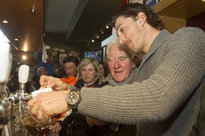 Fabian Cancellara tries his hand at a local tradition.