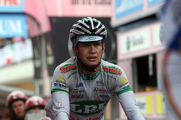 Salvodelli looking a bit wrecked after his all-out effort to launch Di Luca back into the race.