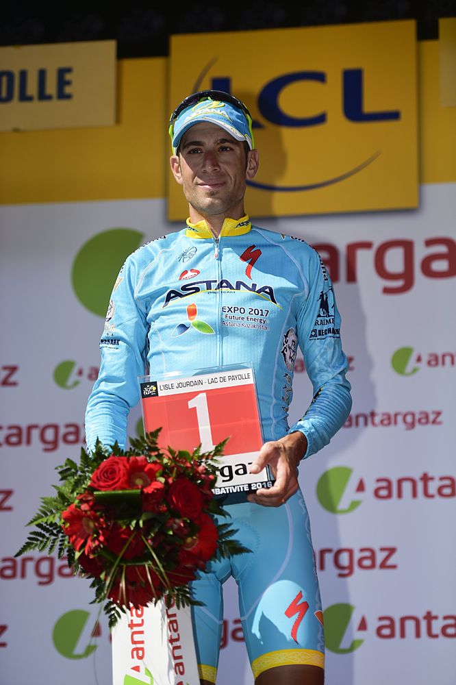 Vincenzo Nibali (Astana) on the podium for combative award
