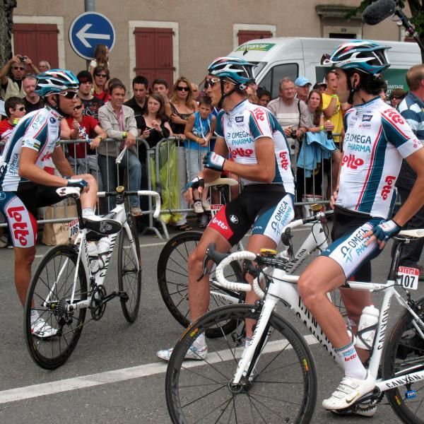Omega Pharma-Lotto riders Lang, Moreno and Lloyd have a chat