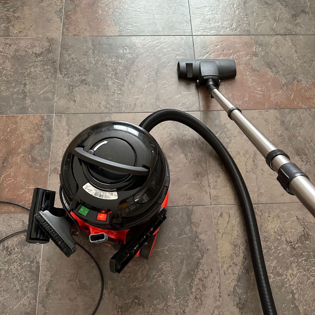 Henry XL Plus vacuum cleaner testing and review process