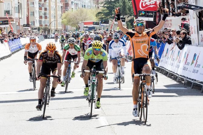 Ken Hanson was inches from a win against some of the world's best in stage 2 at the Vuelta a Castilla y Leon