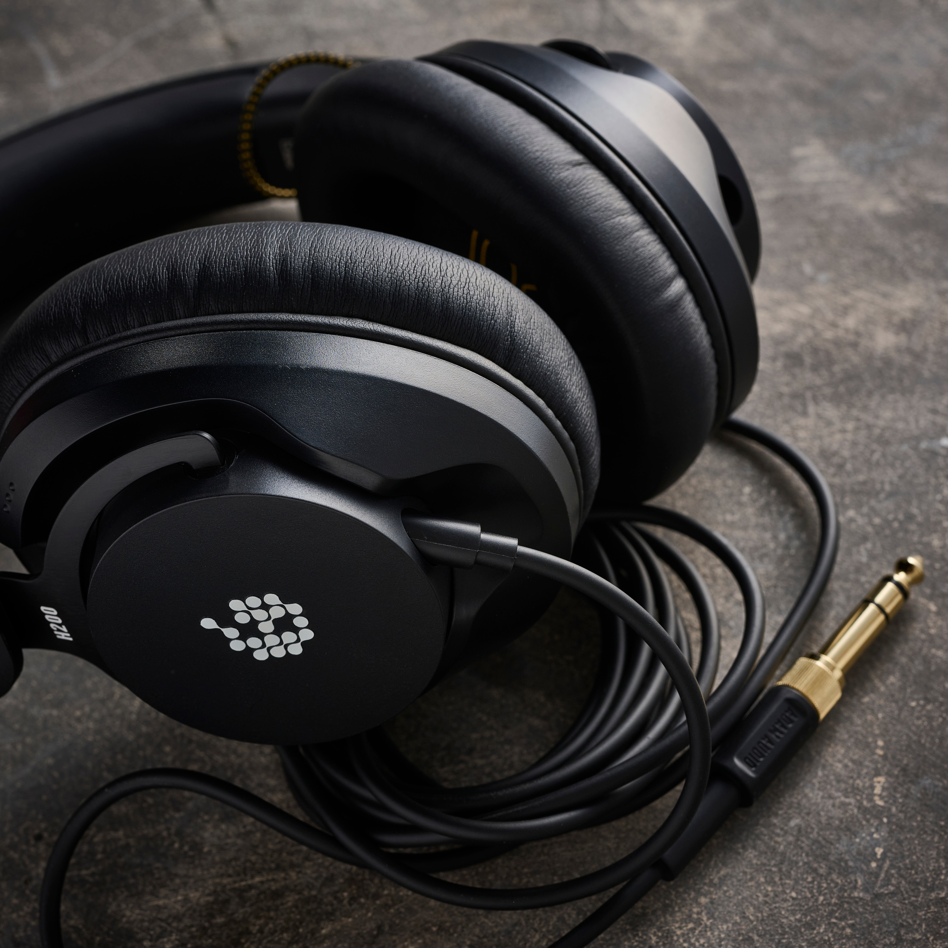 Adam Audio H200