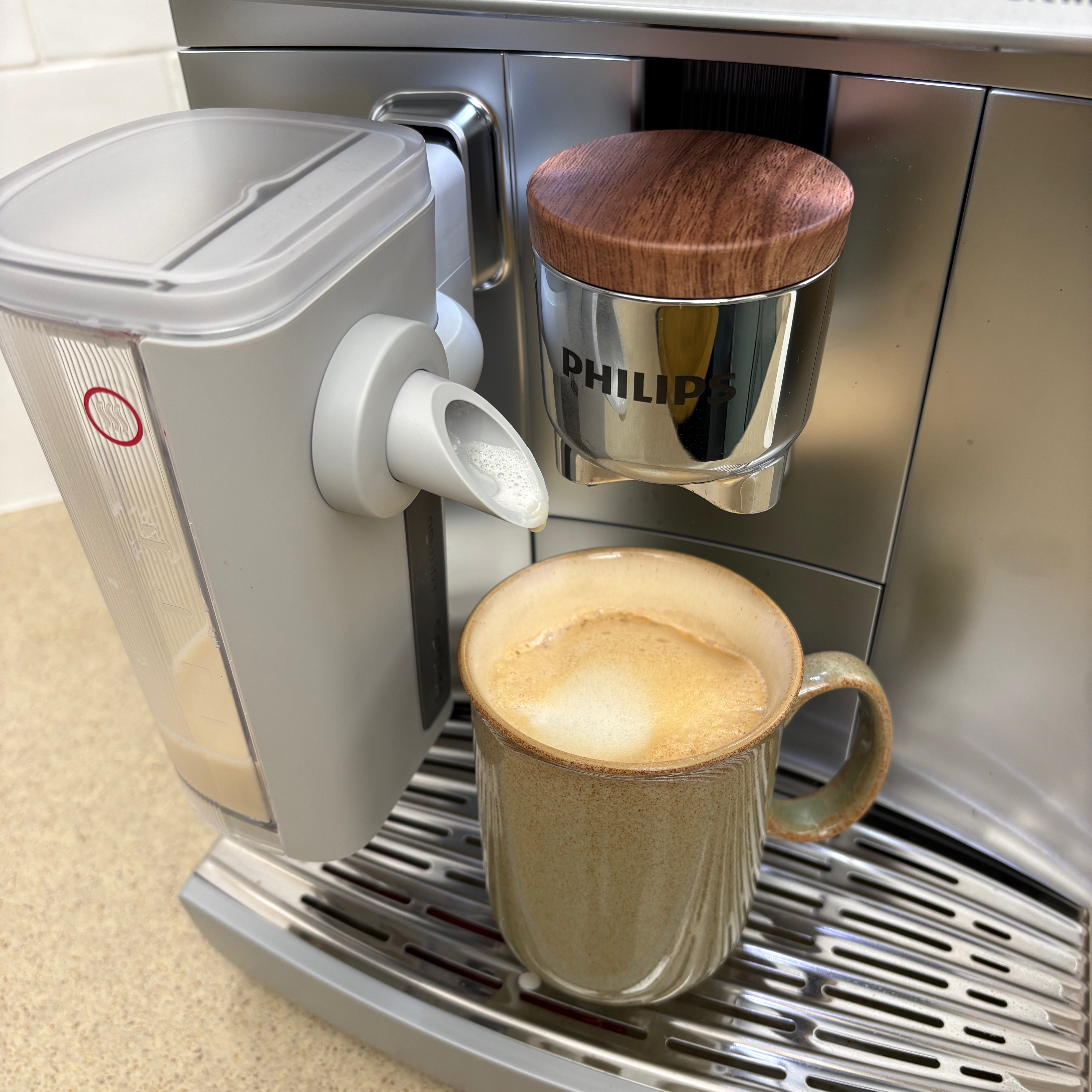 Testing the Philips Aromis coffee machine