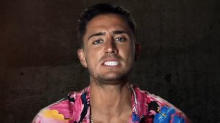 Stephen Bear talking on MTV's The Challenge: War of the Worlds 