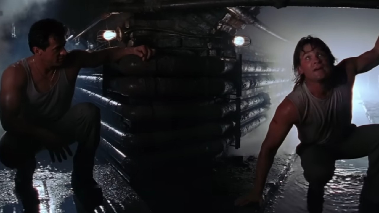 Sylvester Stallone and Kurt Russell escaping from a prison in Tango &amp;amp; Cash