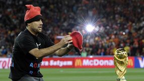 Jimmy Jump Tries To Grab World Cup Trophy Fourfourtwo Jimmy Jump Tries To Grab World Cup Trophy Fourfourtwo