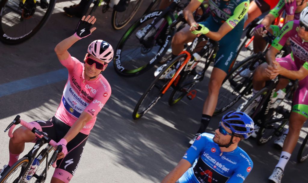 At the start of stage 8 of the Giro d'Italia