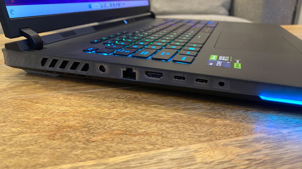 Asus ROG Strix Scar 18