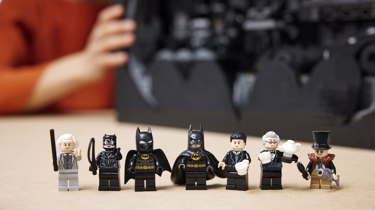 Lego "Batman Returns" Shadow Box Set