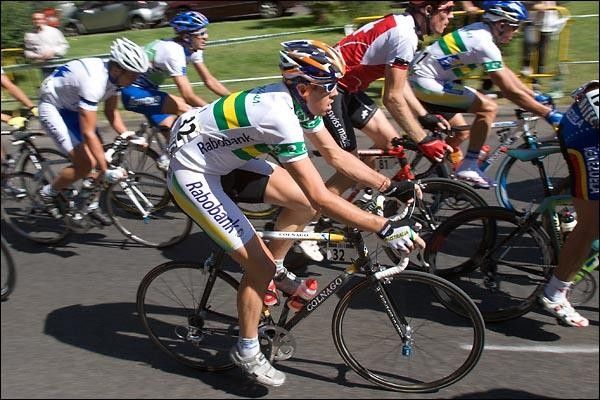 Mathew Hayman (Australia) next to Switzerland's Gr&eacute;gory Rast