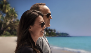 may coulson on the beach agents of shield season 5 abc