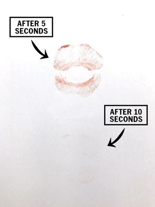 Kiss marks after 5 and 10 seconds