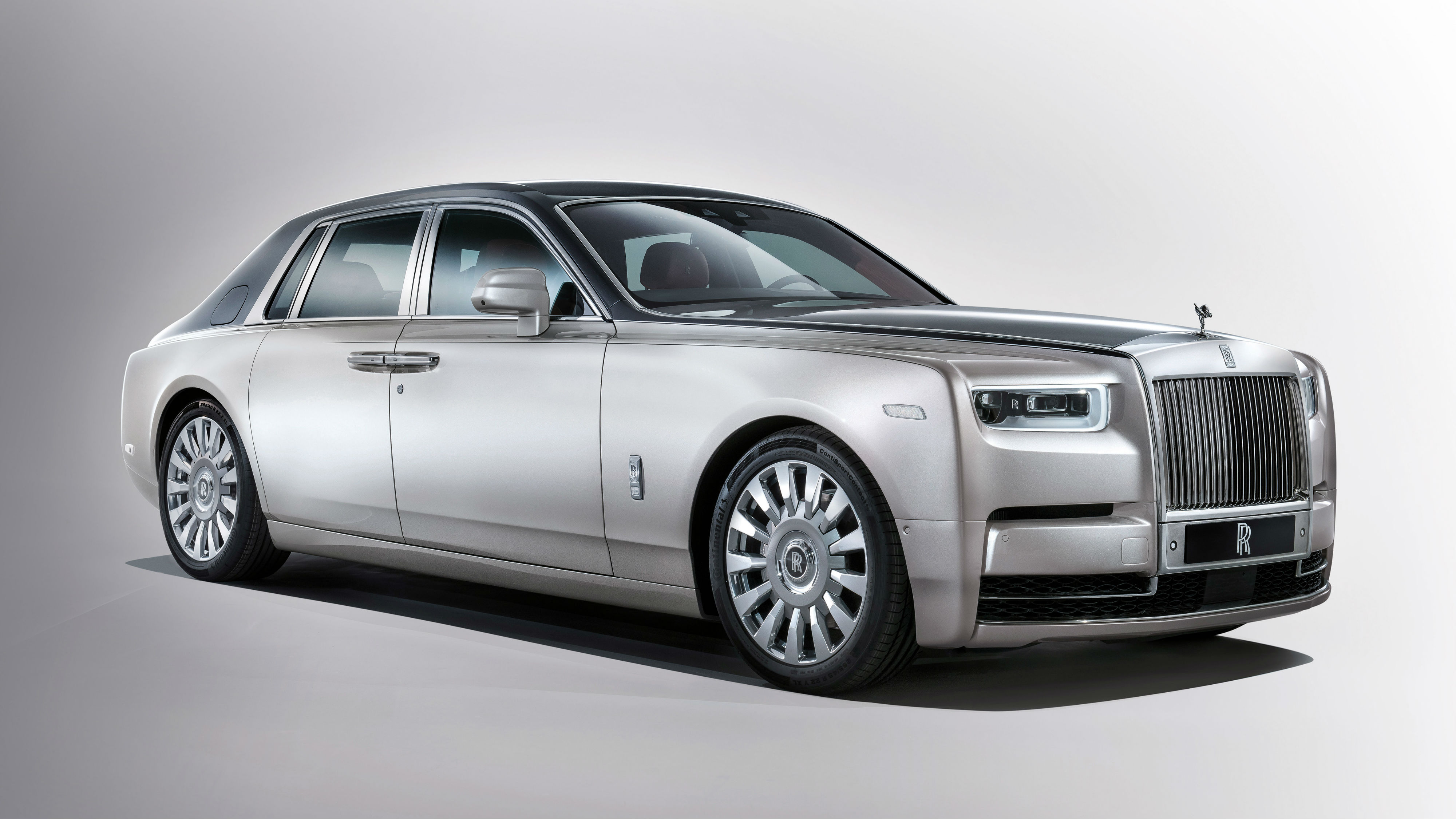 Rolls-Royce Ghost Extended adds more legroom without you knowing