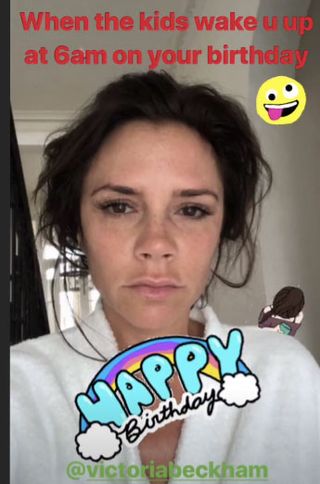 victoria beckham no make up selfie