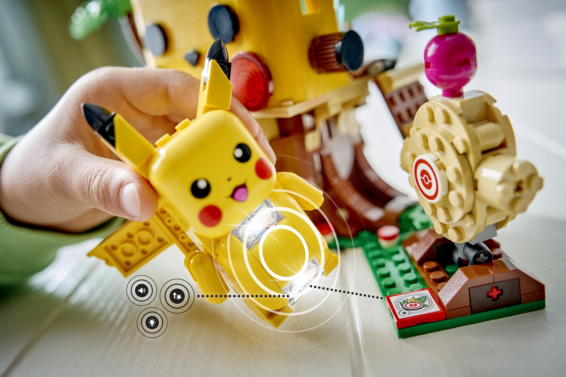 LEGO Pokémon SMART PLAY Pikachu treehouse set