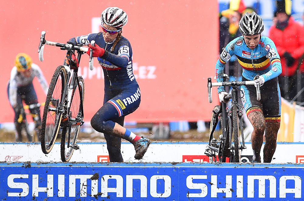 Pauline Ferrand Prevot (France) off the front with Sanne Cant (Belgium)
