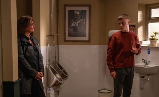 Moira Dingle confronts Samson Dingle in Emmerdale 