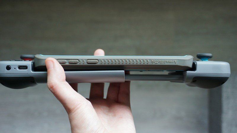 Gamesir X2 Bluetooth Mobile Controller Phone Case