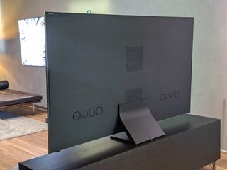 Samsung Q950 8K QLED TV Hands On