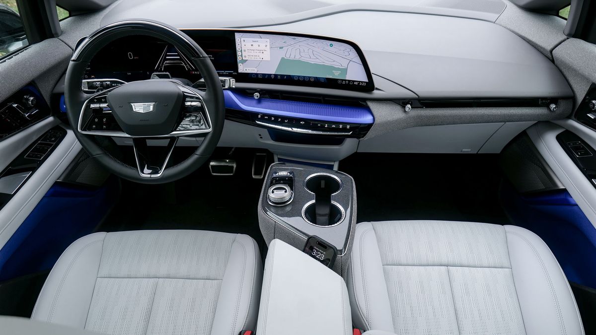 2025 Cadillac Optiq Sport 2 test drive.