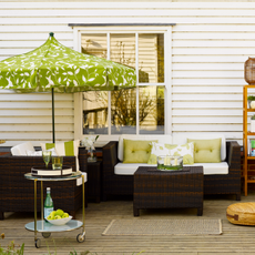 garden with trolley and drinks