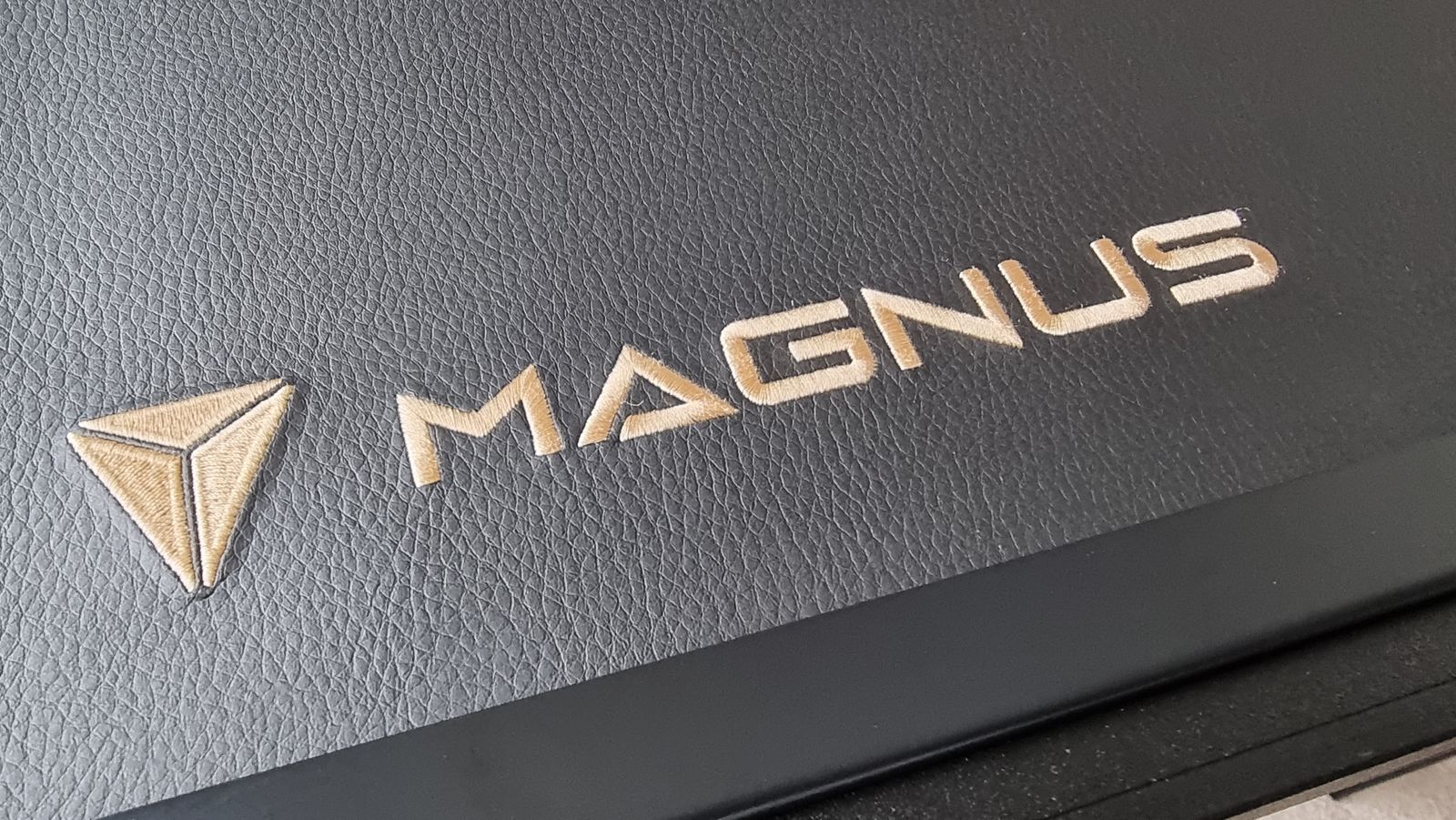 SecretLab MAGNUS Metal Desk review: the world's best gaming desk | T3