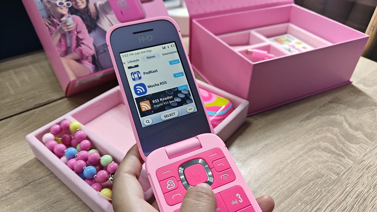 HMD Barbie Phone
