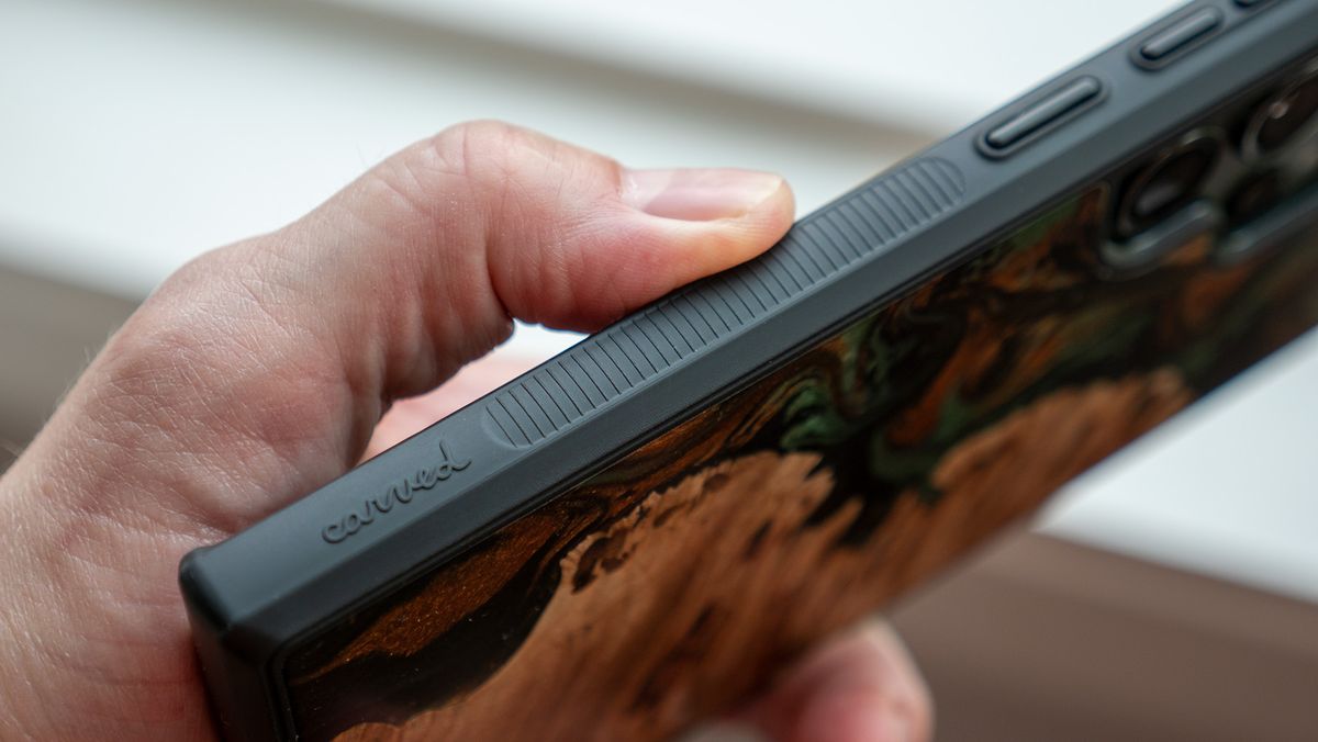 Carved cases for the Samsung Galaxy S23 Ultra