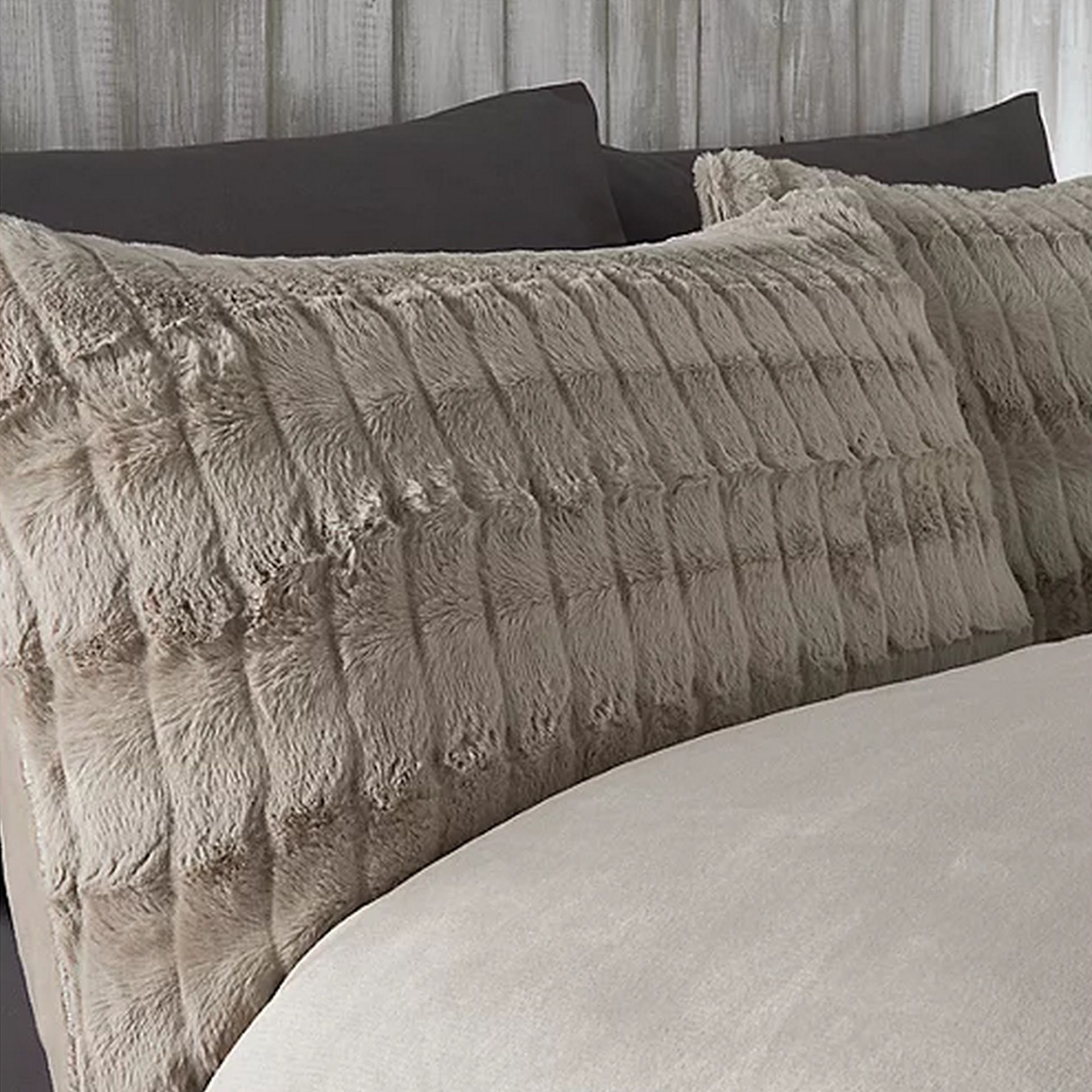 natural faux fur super soft bedding set