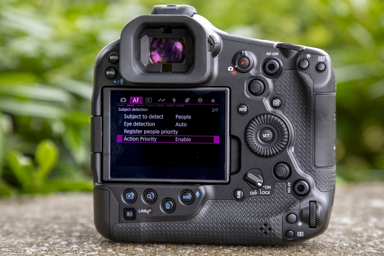 The EOS R1's new Action Priority AF mode
