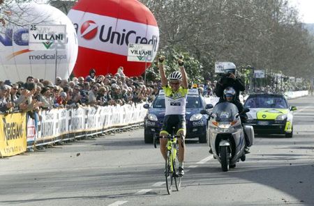 Bartosz Huzarski (ISD - Neri) claims victory