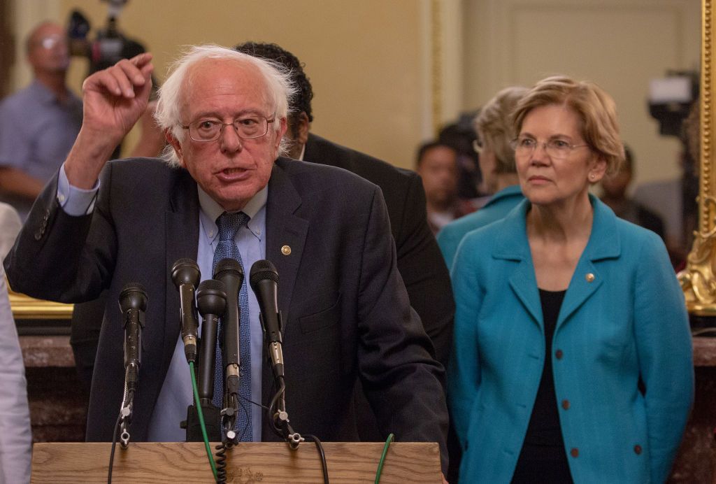 Sens. Bernie Sanders and Elizabeth Warren in 2018