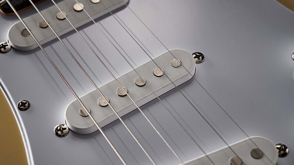 PRS USA Silver Sky vs SE Silver Sky