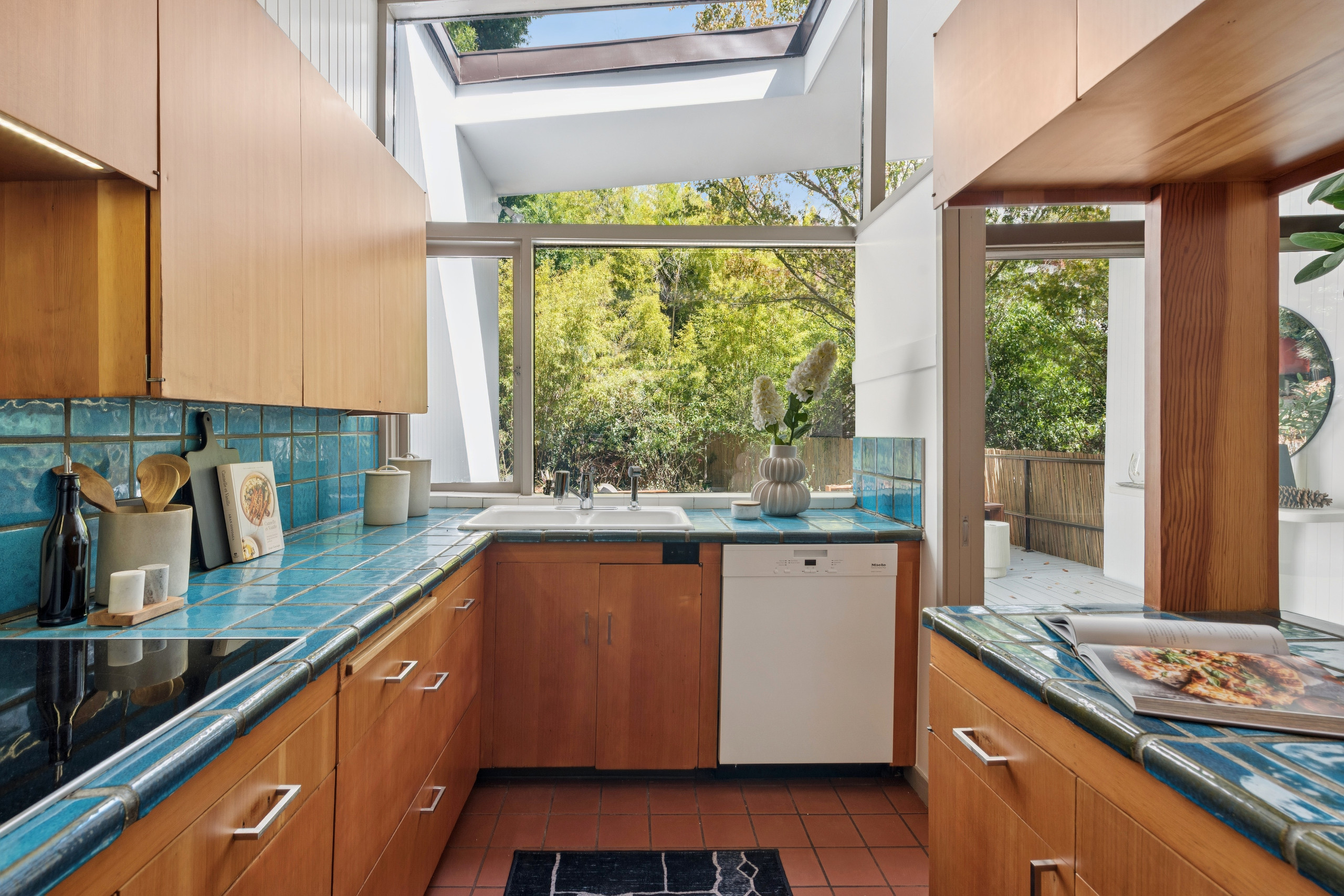 The kitchen on the upper floor