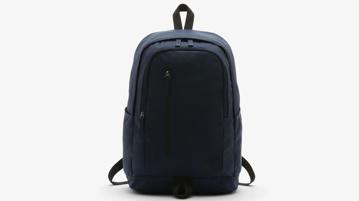 biggest nike backpack