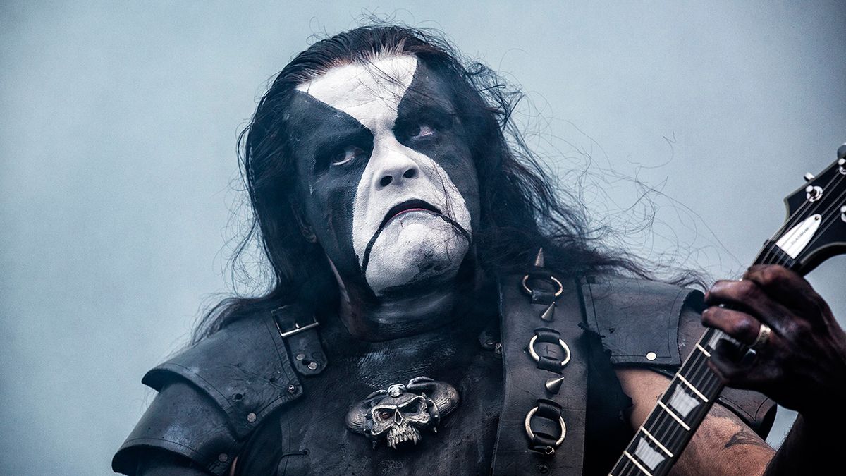 Abbath on stage