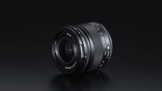 Voigtländer Nokton 28mm f/1.5 Aspherical E-mount lens