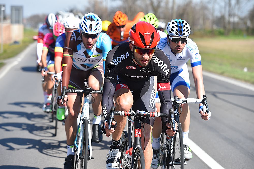 Jan Barta (Bora-Argon 18) in the breakaway