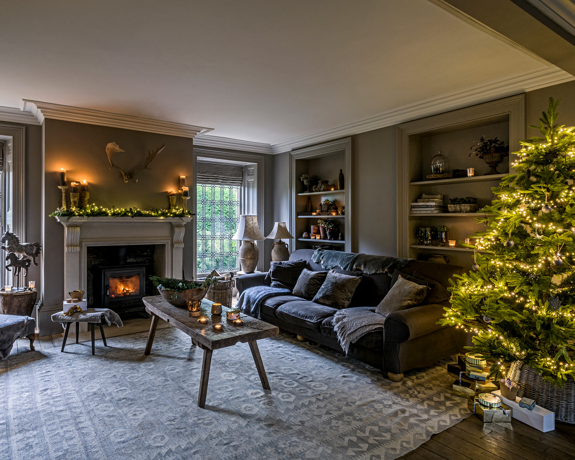 Country Christmas house