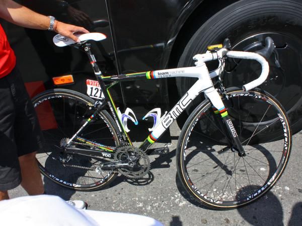 Cadel Evans (BMC) switched to a softer-riding BMC SLR01 for Stage 3.