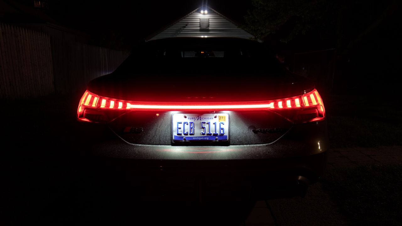 2026 Audi RS e-tron RT review.
