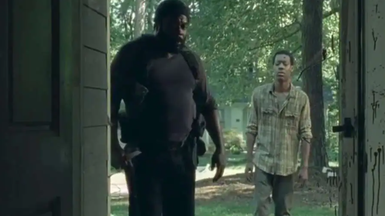 Tyreese and Noah in The Walking Dead.
