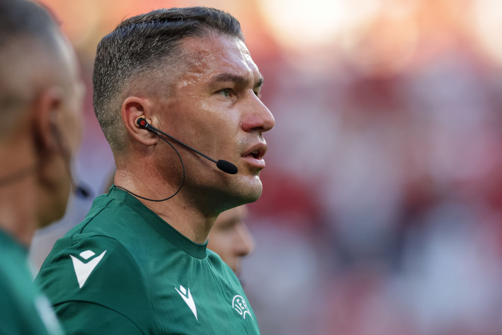 Romanian referee Istvan Kovacs
